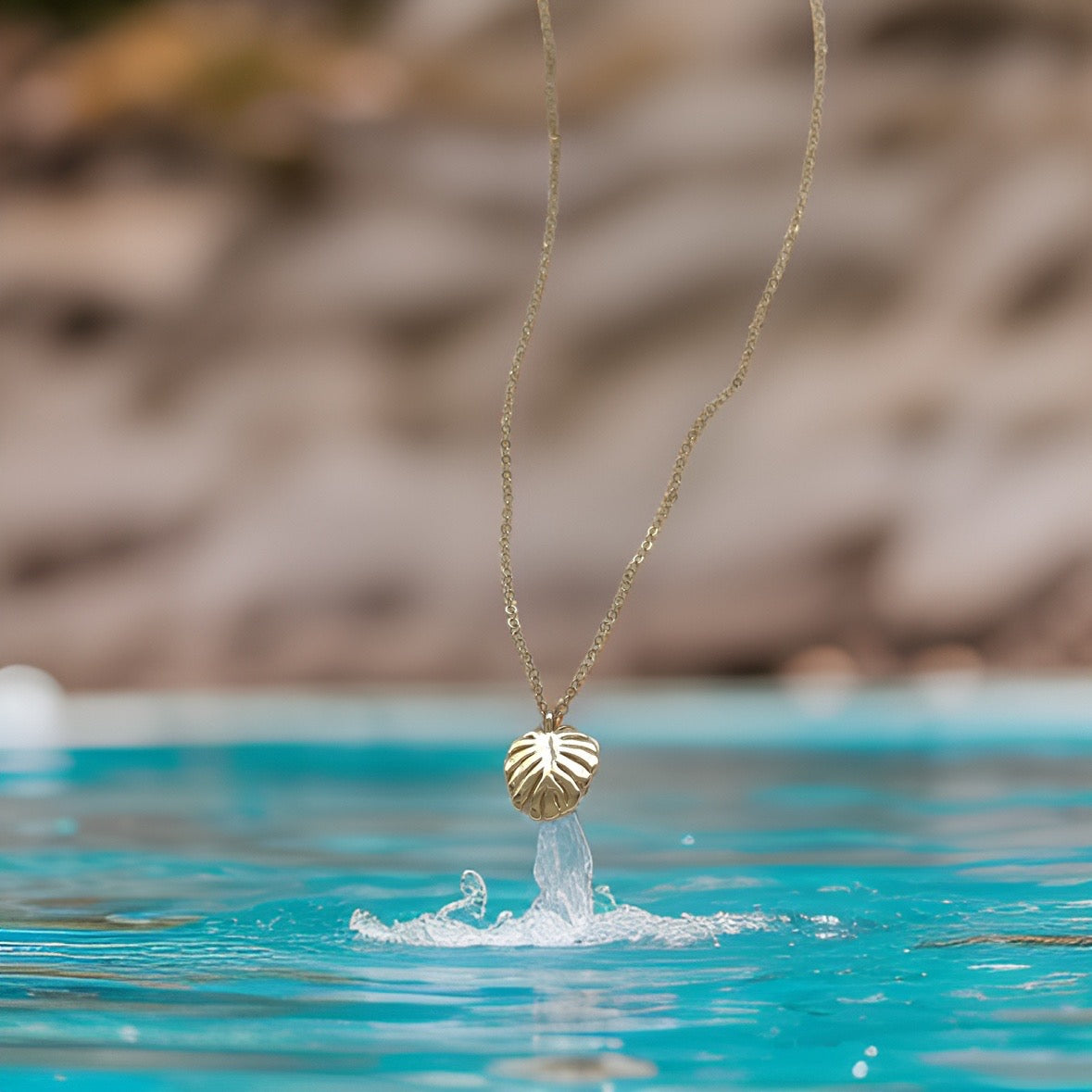 Monstera Necklace